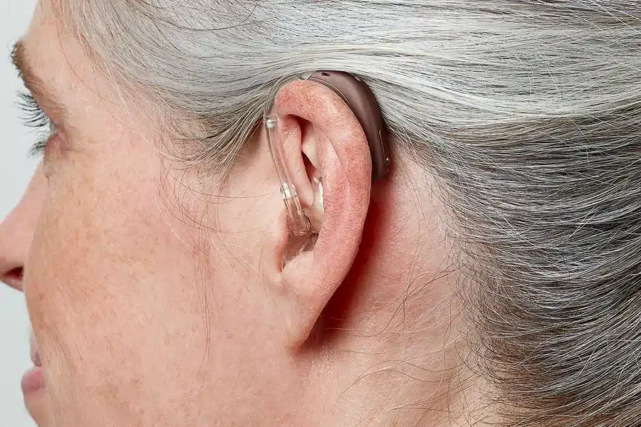 miniBTE R H1 2023 C093ChestnutBrown AngleB45 Close up In On Ear MS 5941 Woman 1200x800px Original file