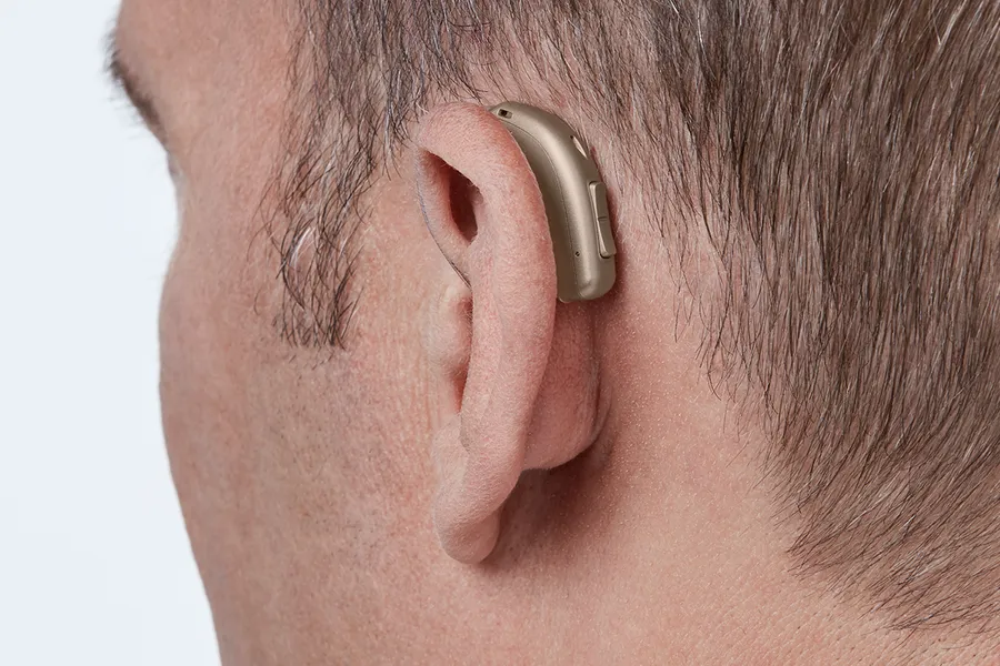 miniRITE T H1 2023 C094Terracotta AngleB45 Close up In On Ear MS 6896 Man 1200x800px Original file